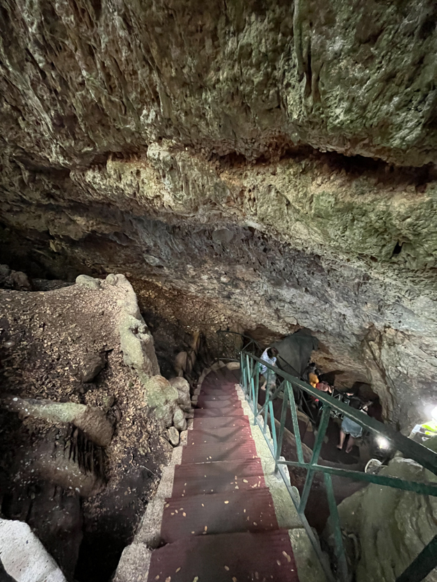 The descent into drogarati caves - one of the best things to do in Kefalonia