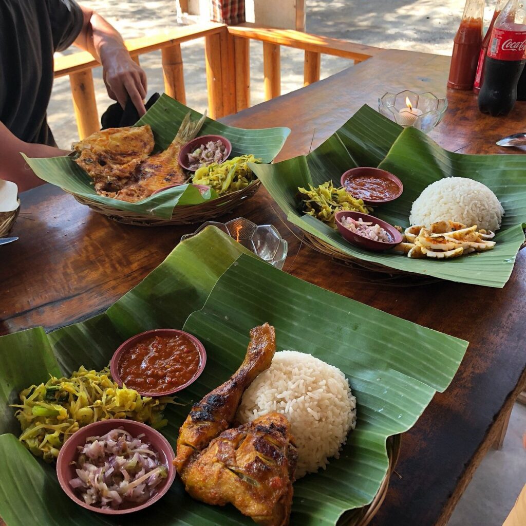 Best Restaurants in Nusa Penida: 7 mouthwatering options - Tia Does Travel